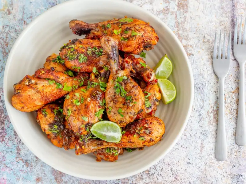 Cuisse de poulet, purée et haricots